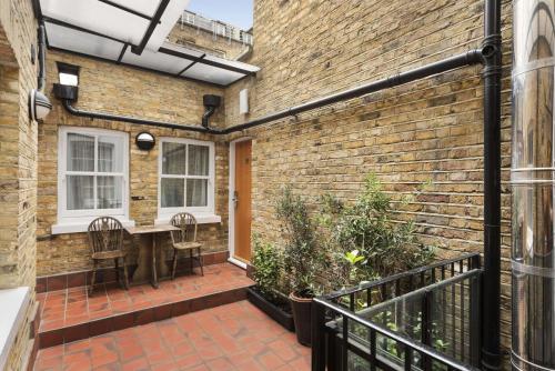 Days Inn Hyde Park - image 12