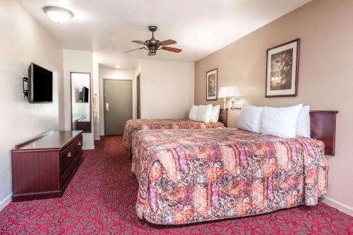 Days Inn by Wyndham St Peters/St Charles in Saint Peters, USA