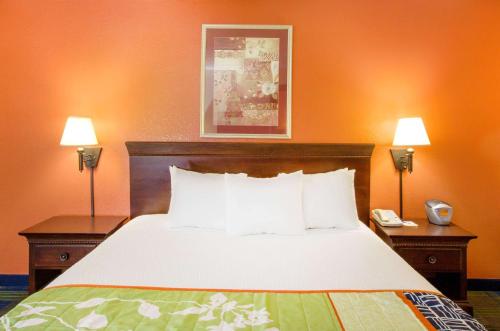 King Room - Mobility/Hearing Access/Non Smoking