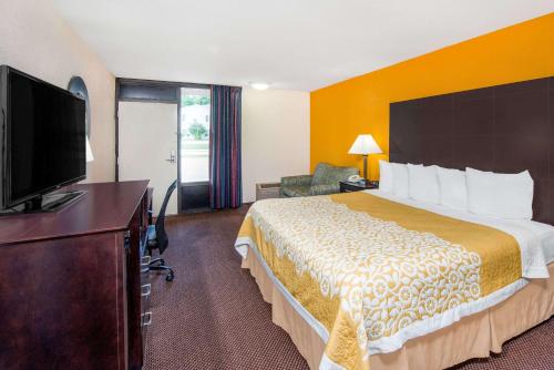 Days Inn by Wyndham Calvert City - Paducah East in Calvert City, USA