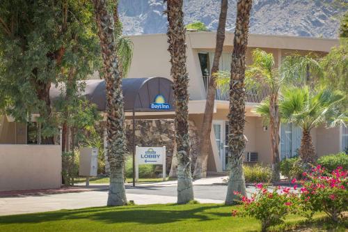 Days Inn by Wyndham Palm Springs - Hotel