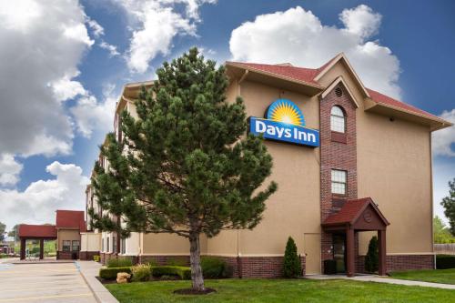 Foto - Days Inn by Wyndham near Kansas Speedway