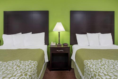 Days Inn by Wyndham Calvert City - Paducah East in Calvert City, USA