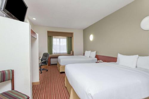 2 Queen Beds, Accessible Room, Non-Smoking