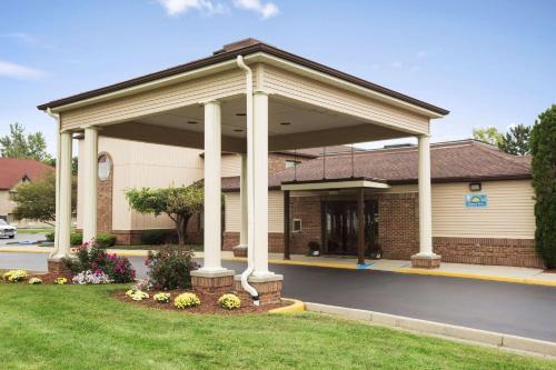 Days Inn by Wyndham Middletown