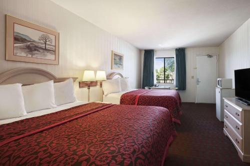 Days Inn by Wyndham Gilroy – Gilroy, CA