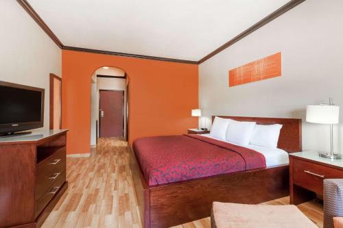 Days Inn & Suites by Wyndham Marquez in Marquez, USA