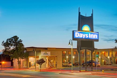 Days Inn by Wyndham Albuquerque Downtown