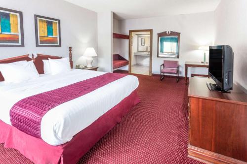 Days Inn by Wyndham Tiffin - image 5