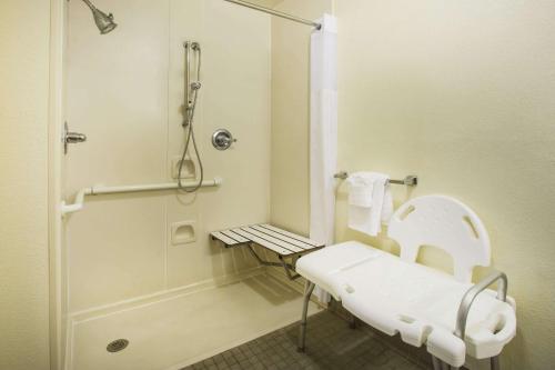 Days Inn by Wyndham Florence Near Civic Center in Florence, USA