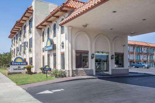 Days Inn by Wyndham Anaheim Near the Park - Hotel - Anaheim