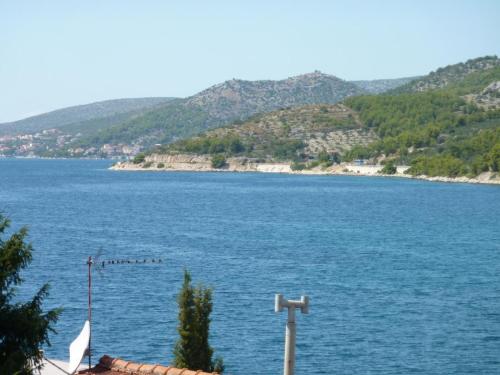 Apartments by the sea Seget Vranjica Trogir - 976 - image 2