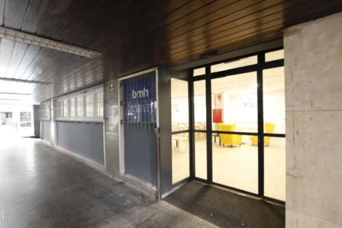 Bilbao Metropolitan Hostel by Bossh Hotels - image 14