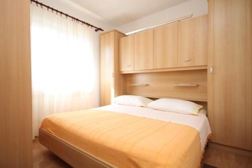 Apartments by the sea Razanj, Rogoznica - 8361, Rogoznica (photo 2)