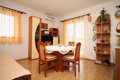 Apartments by the sea Razanj, Rogoznica - 8361, Rogoznica (photo 3)