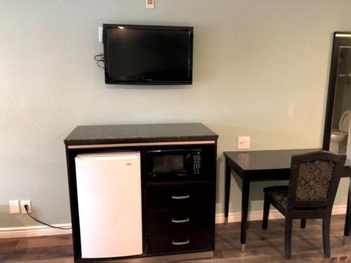 Calimesa Inn Motel Room Type - King Room - Non-Smoking