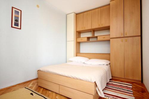 Holiday apartments Split - 10315, Split (photo 8)