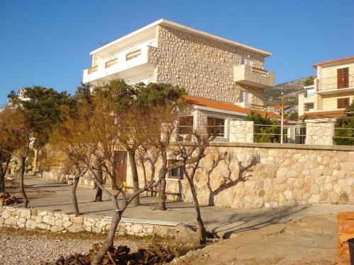  House Zaca in Zavala