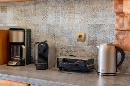 Madalena's Apartment - image 3