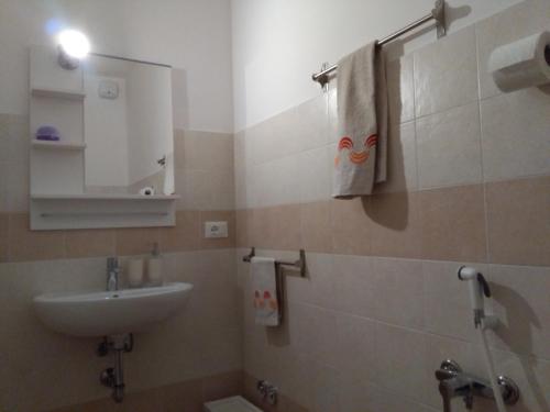 B&B Mameli 41 Room Type - Double or Twin Room with Private External Bathroom
