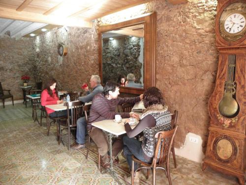 Létesítmények, Hostal Cal Pla in Sant Llorenc Savall