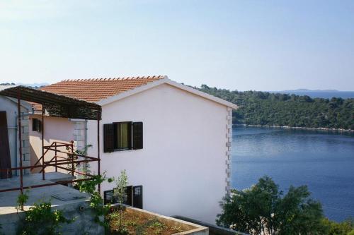  Apartment Uvala Karbuni 4465a, Pension in Potirna