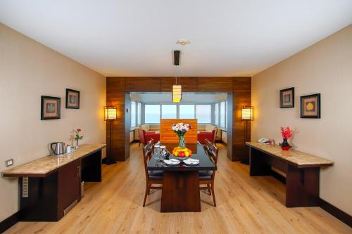 Limak Lara De Luxe Hotel