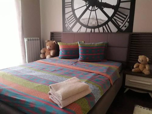 FLAT NEAR THE McDonald's