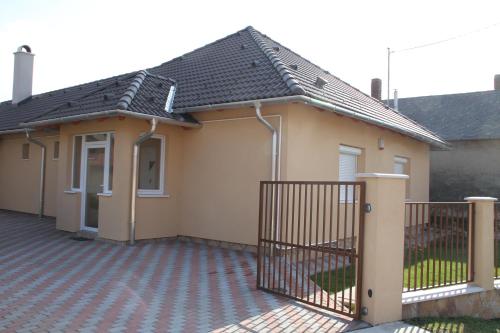 Dzsigoló Apartment