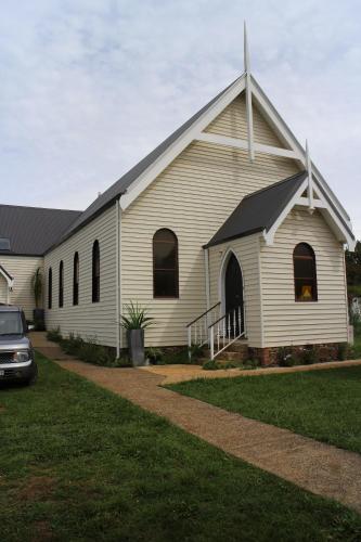 Exterior view, Church Conversion in Robertson