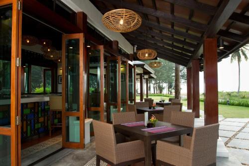 Khaolak Blue Lagoon Resort - SHA Extra Plus - 레스토랑