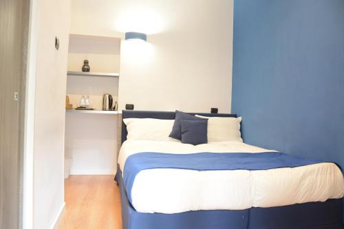 1 queen bed