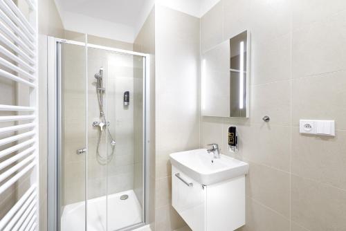 DownTown Suites Belohorska - image 13