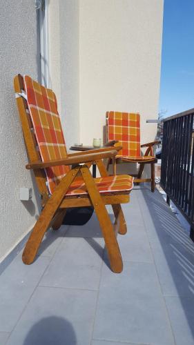 One-Bedroom Apartment image 9