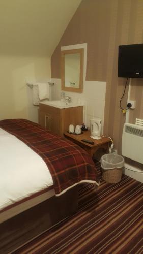 Ord Arms Hotel - main image