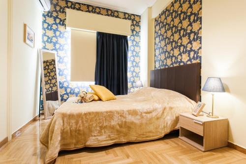 Private Central View rooms in Shared apartment near to Acropolis Metro Station, Atene (foto 2)