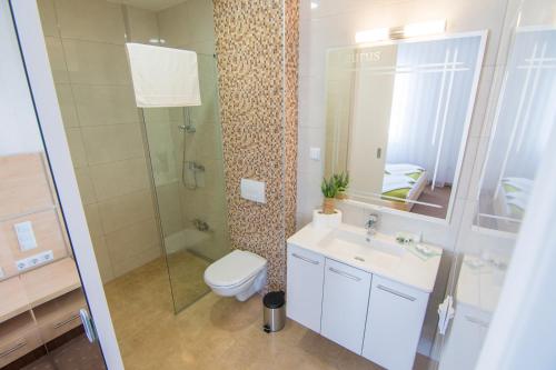 Laurus Motel Airport Tuzla - image 14