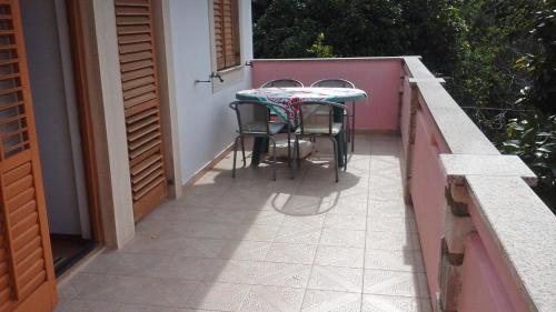 Apartments with a parking space Mali Losinj (Losinj) - 14944 Mali Lošinj 