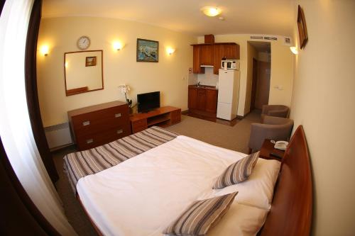 Rubin Hotel - image 6