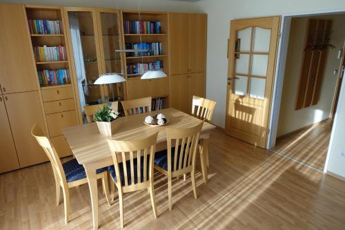 設施, Ferienwohnung Lindlar-Linde in 林德拉爾