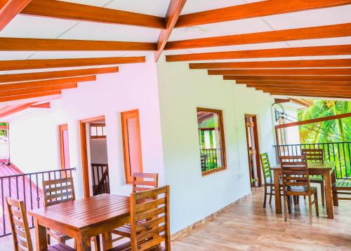 Sanctuary Resort in Rakwana