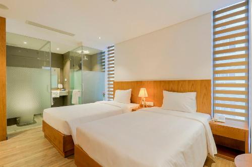 Superior Double or Twin Room image 5