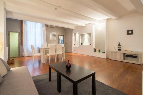 Serragli Loft - image 6