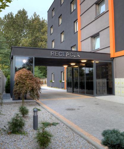 M Hotel Sosnowiec - main image