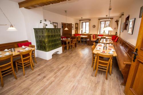 Étterem, Pension Oberwirt in Fischbachau
