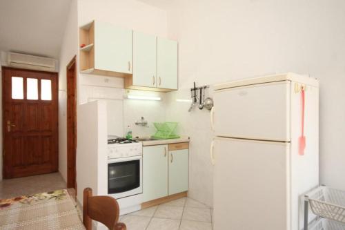 Apartments by the sea Rukavac, Vis - 1154