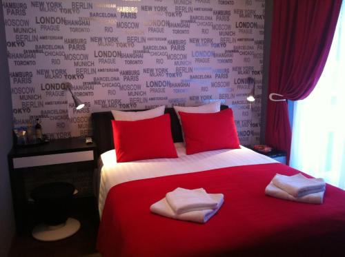 Alex Rooms - image 3
