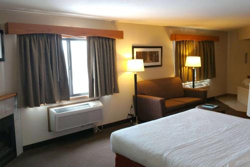 AmericInn by Wyndham Iron River - image 2
