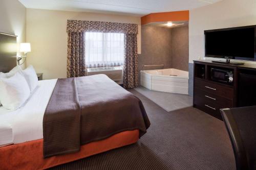 AmericInn by Wyndham Plover Stevens Point - image 2