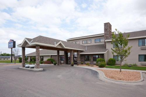. AmericInn by Wyndham Thief River Falls